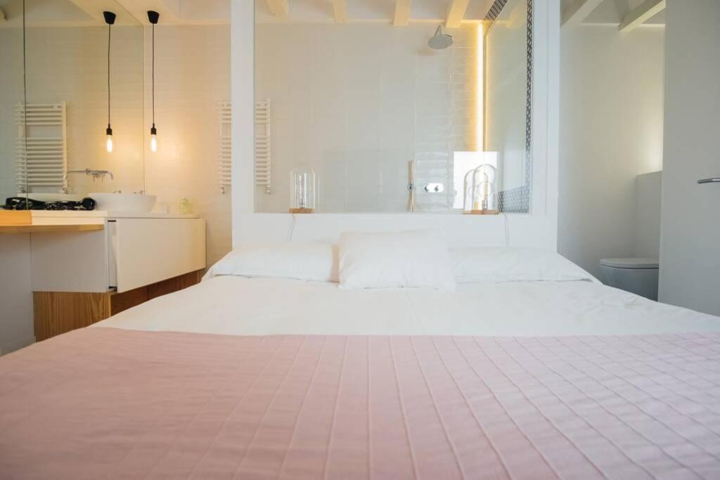 Homeabout Chueca Apartment Madrid Bagian luar foto